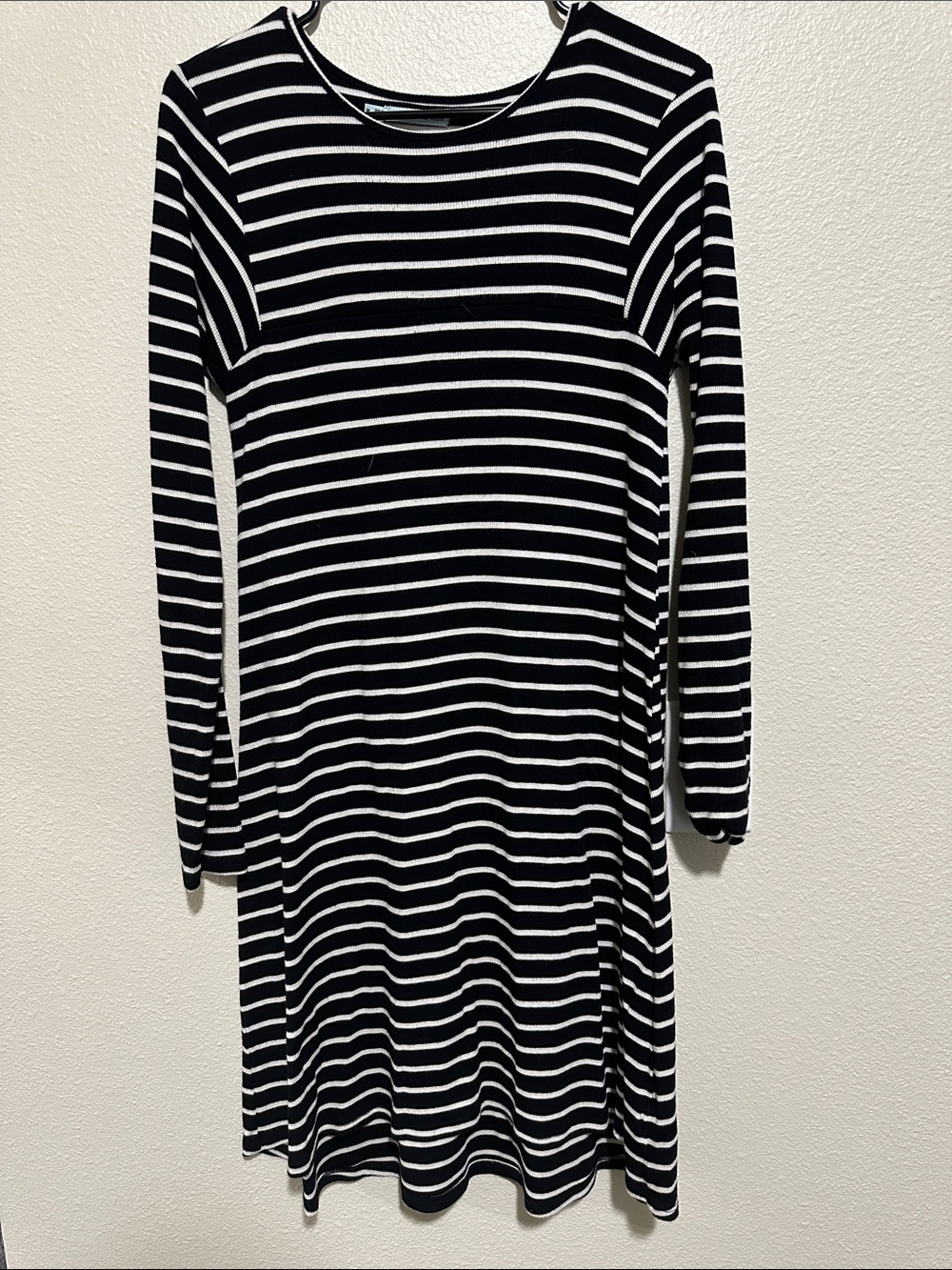 Women's Black & White Striped Long Sleeve Dress